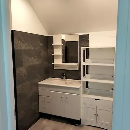 Apartment Pour 4prs Dans Maison Individuelle *